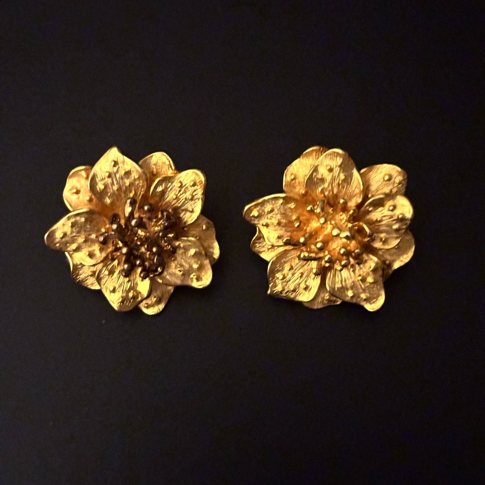 Kenneth Jay Lane Clip Earrings
